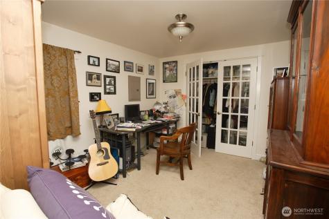 2071 Gilman Drive W Seattle WA 98119