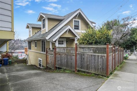 2071 Gilman Drive W Seattle WA 98119