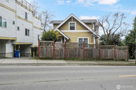 2071 Gilman Drive W Seattle WA 98119