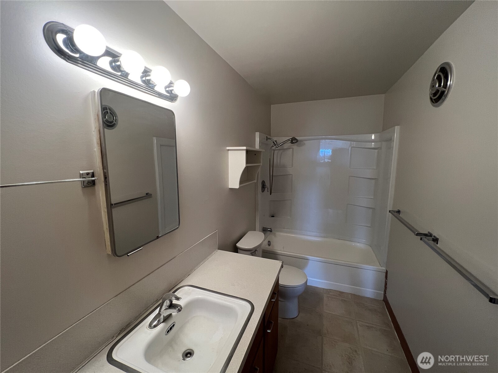 1505 E Galer Street Seattle WA 98112