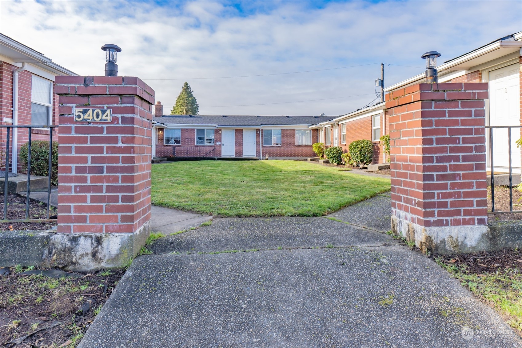 5404 S M Street Tacoma WA 98408