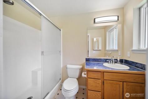 5904 157th Street Court E Puyallup WA 98375