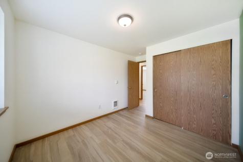 5904 157th Street Court E Puyallup WA 98375