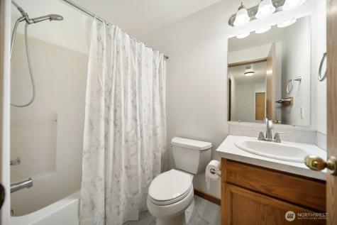 5904 157th Street Court E Puyallup WA 98375