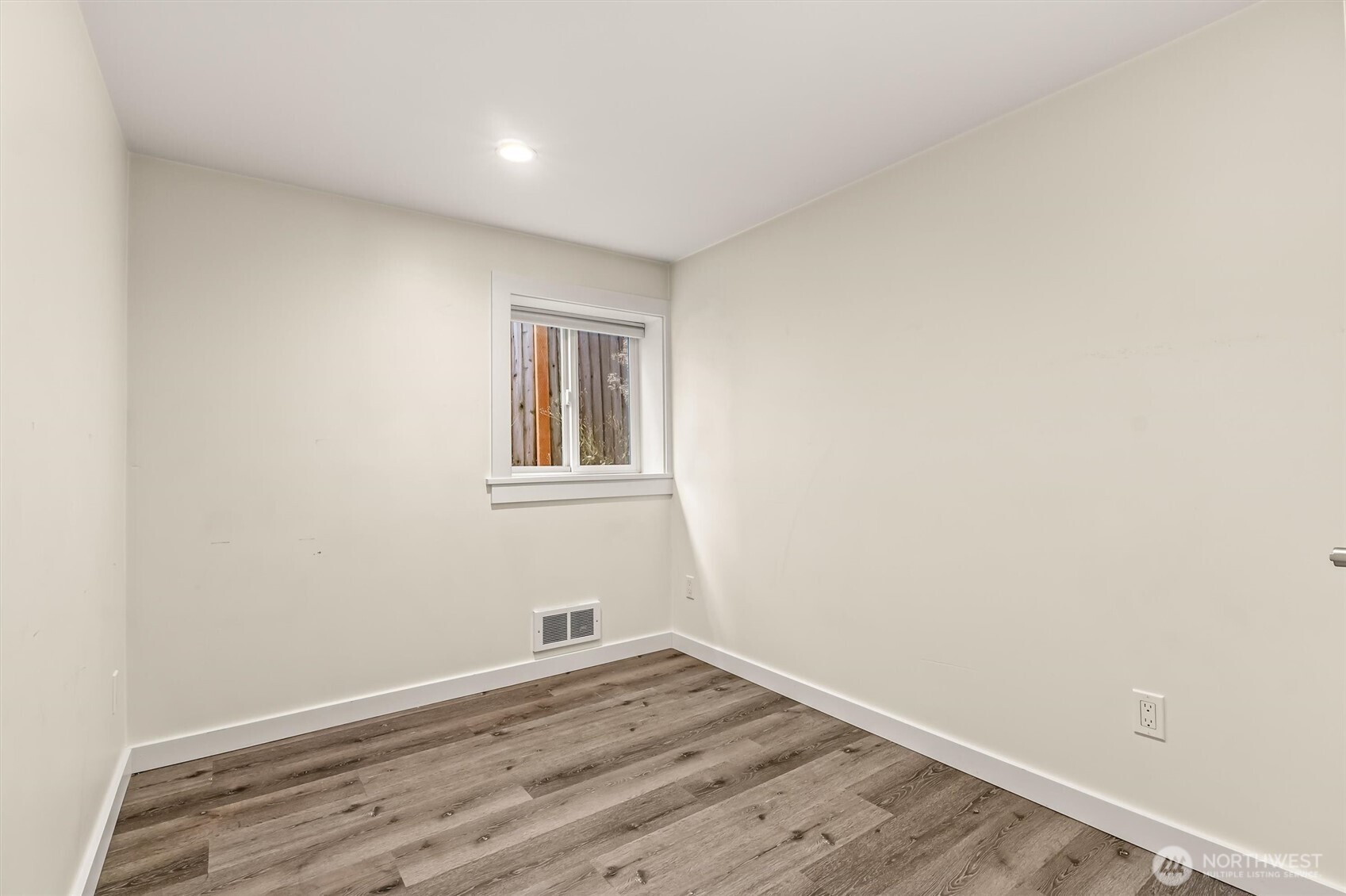 9251 N Ashworth Avenue N Seattle WA 98103