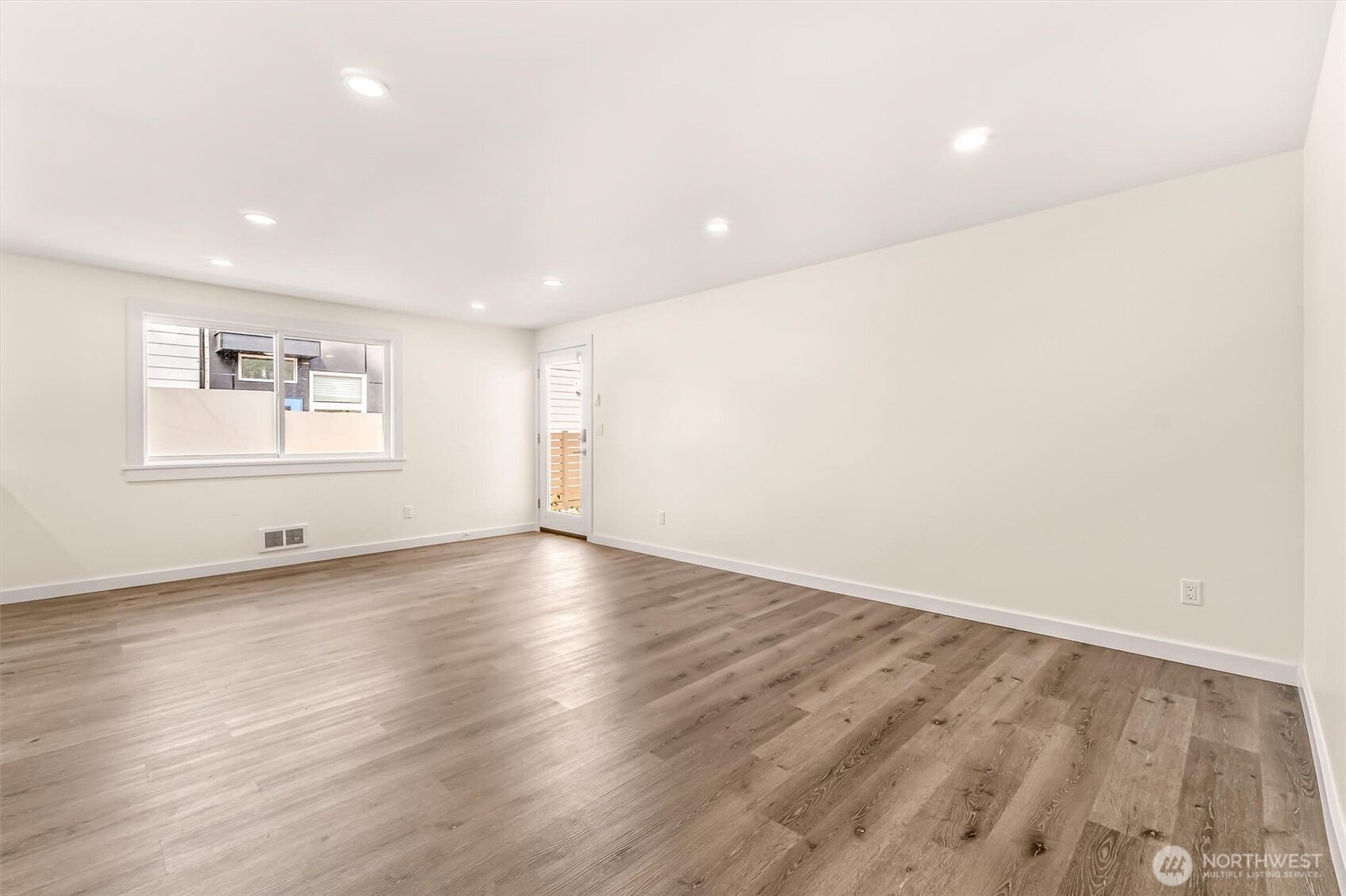 9251 N Ashworth Avenue N Seattle WA 98103