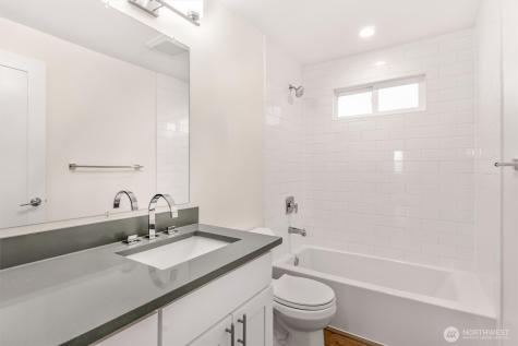9251 N Ashworth Avenue N Seattle WA 98103