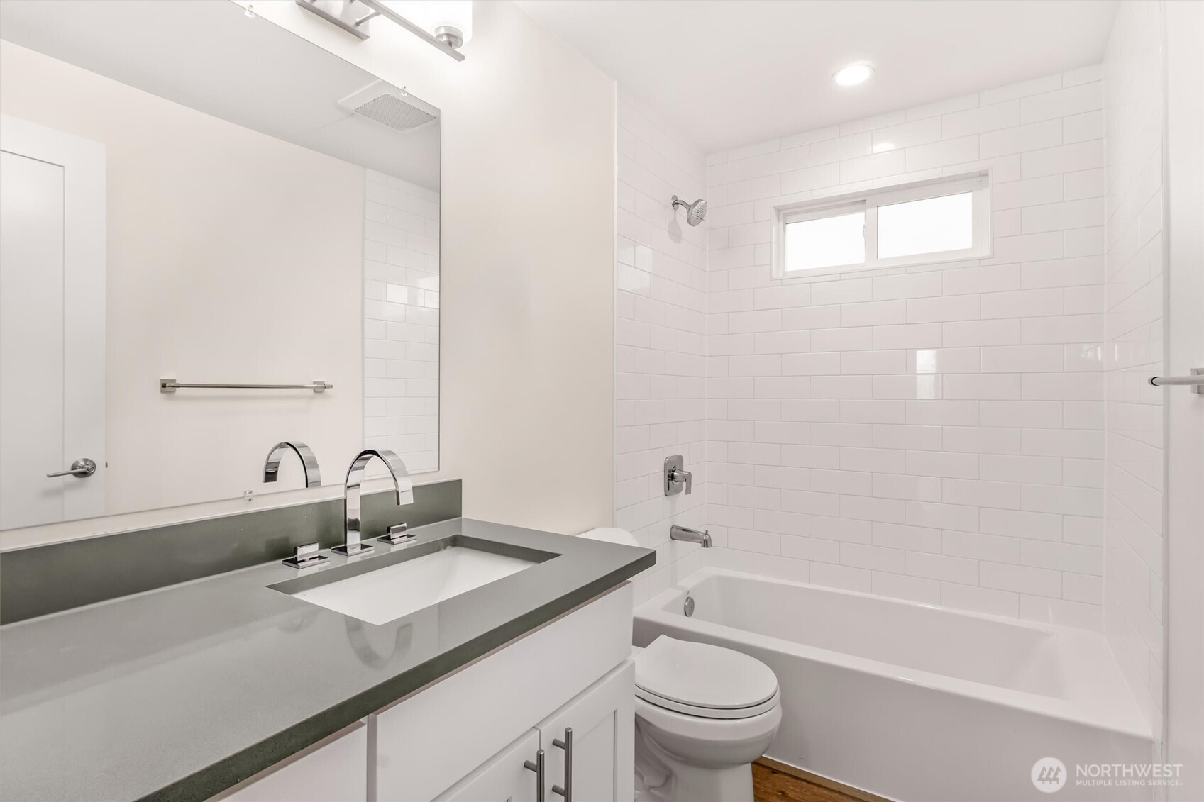 9251 N Ashworth Avenue N Seattle WA 98103
