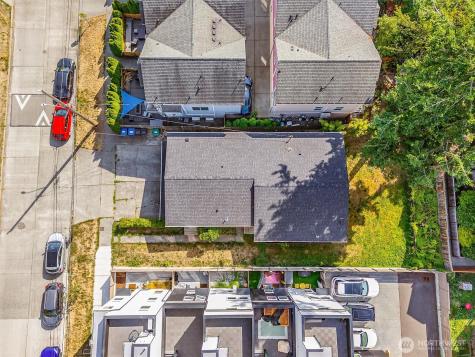 9251 N Ashworth Avenue N Seattle WA 98103