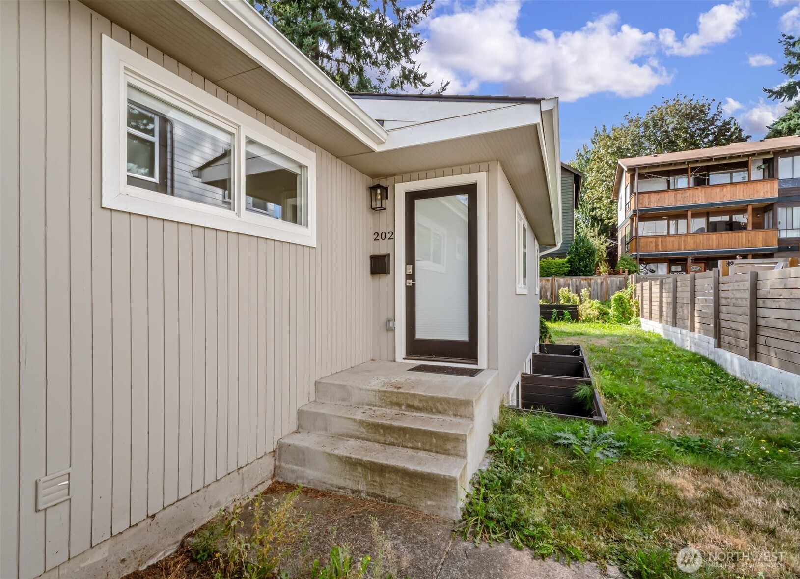 9251 N Ashworth Avenue N Seattle WA 98103