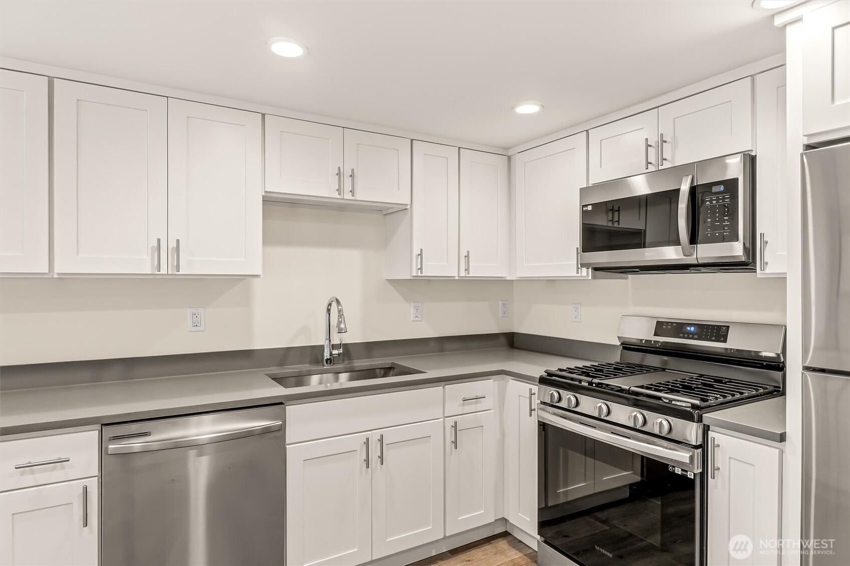 9251 N Ashworth Avenue N Seattle WA 98103