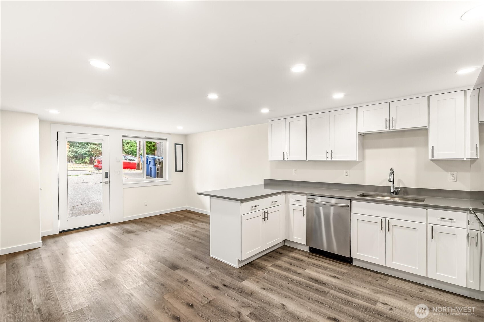 9251 N Ashworth Avenue N Seattle WA 98103