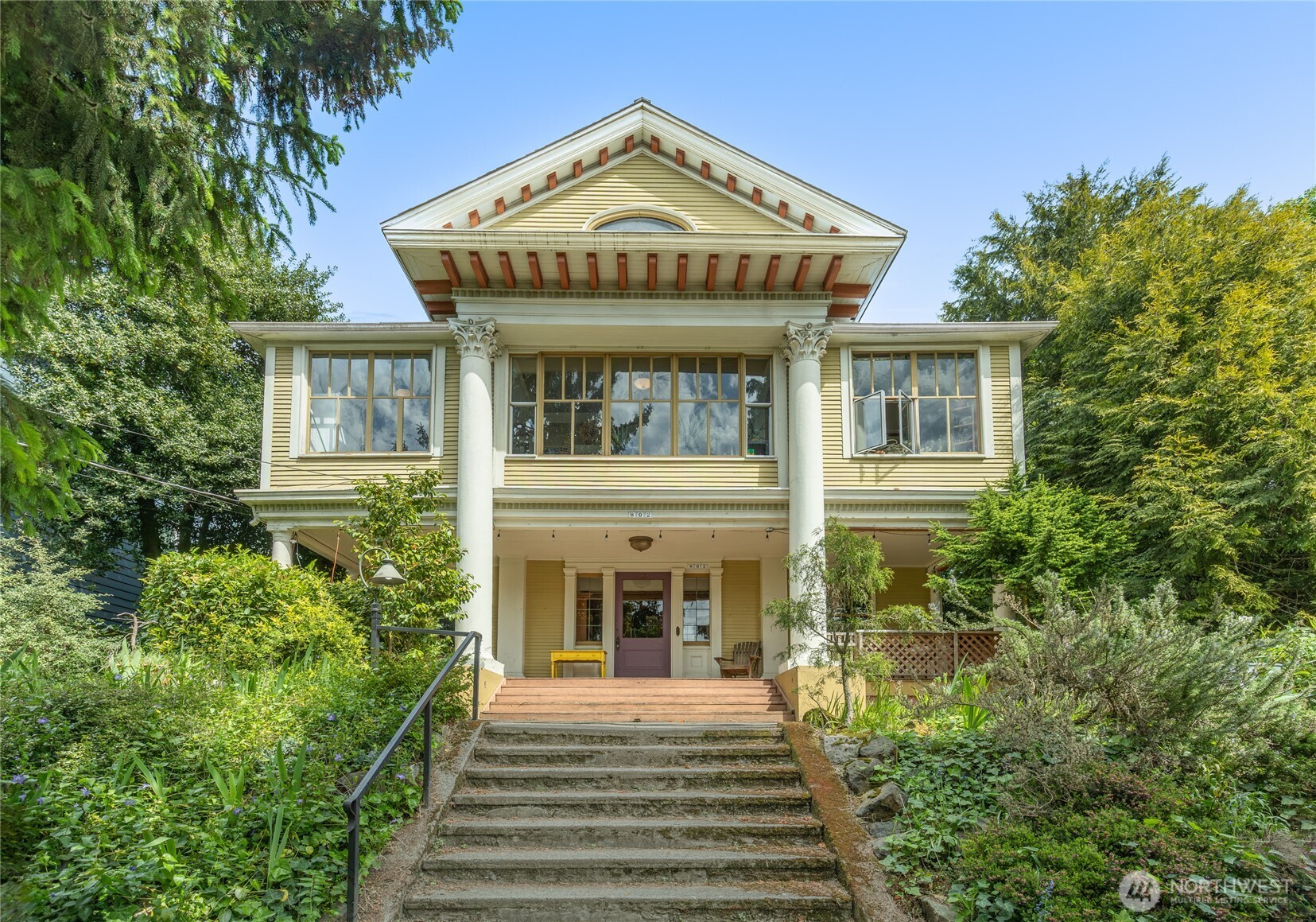 802 16th Avenue Seattle WA 98122
