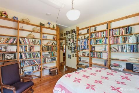 802 16th Avenue Seattle WA 98122