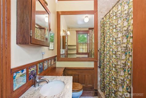 802 16th Avenue Seattle WA 98122