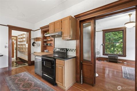 802 16th Avenue Seattle WA 98122