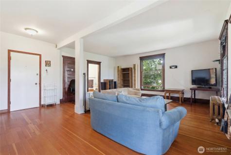 802 16th Avenue Seattle WA 98122