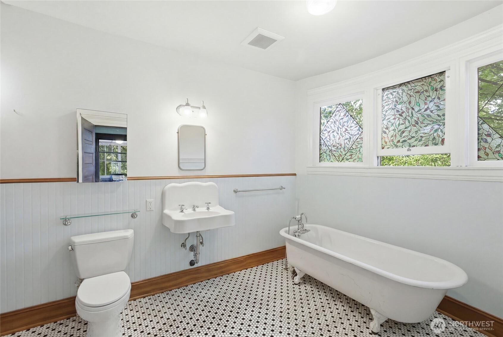 802 16th Avenue Seattle WA 98122