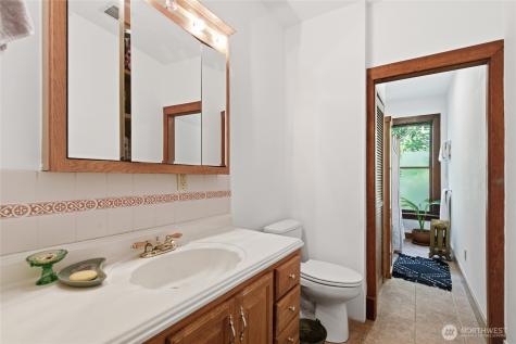 802 16th Avenue Seattle WA 98122