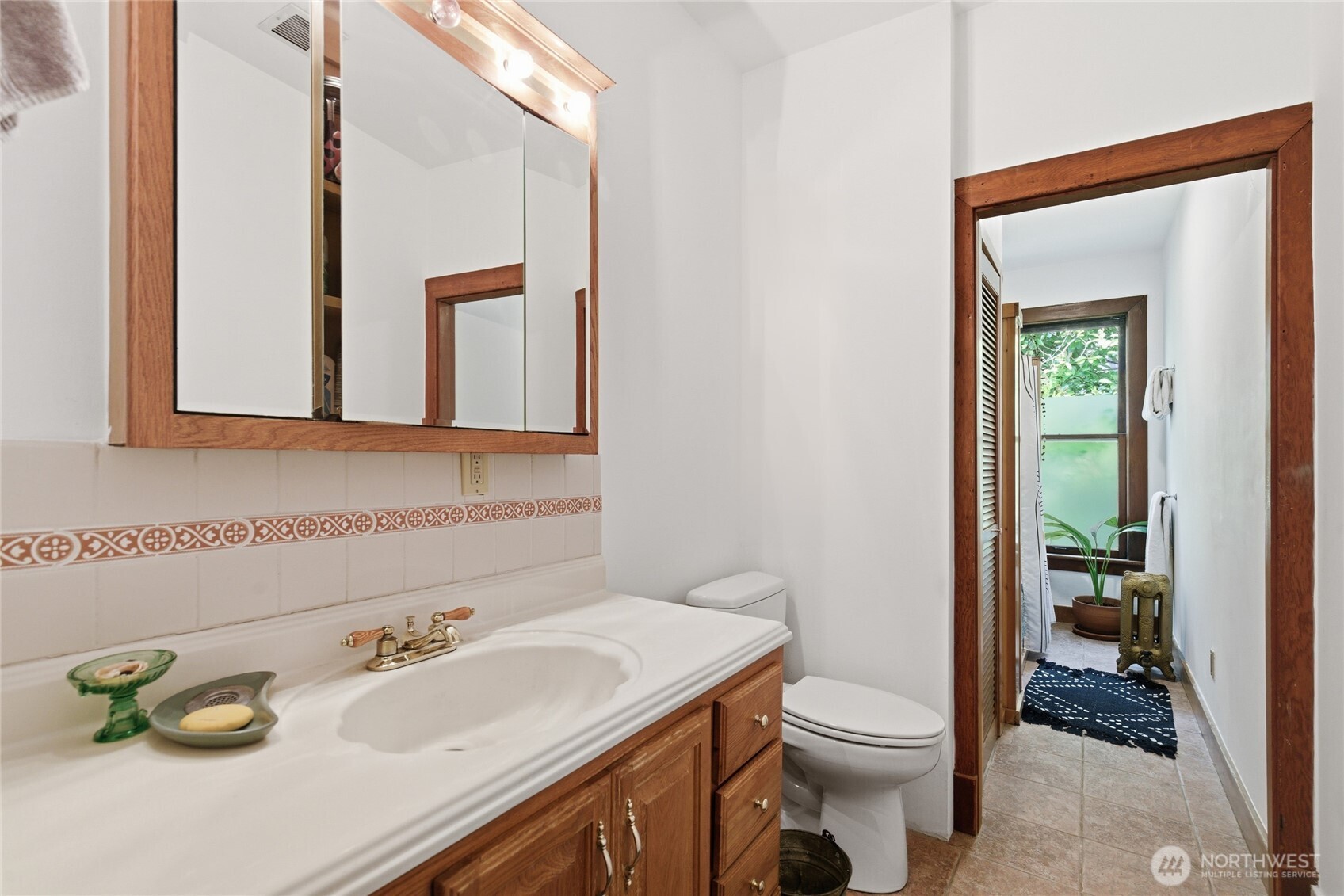 802 16th Avenue Seattle WA 98122