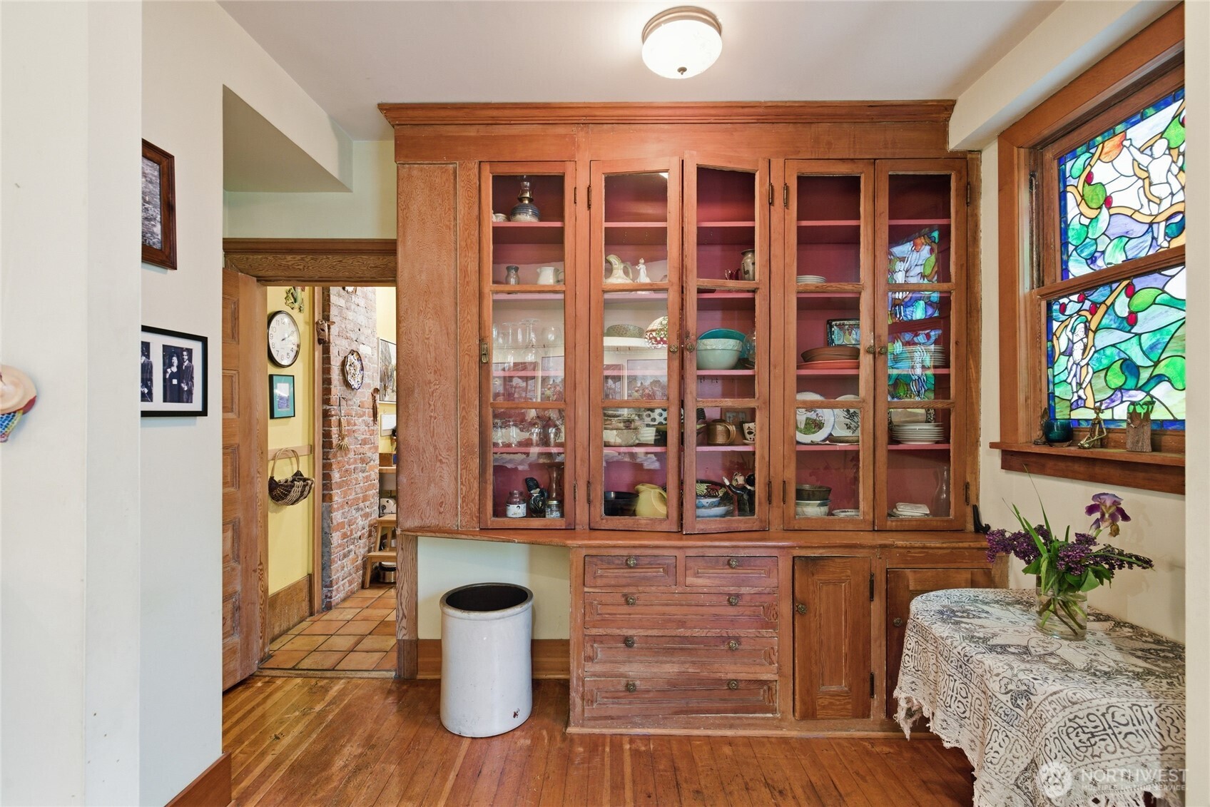 802 16th Avenue Seattle WA 98122