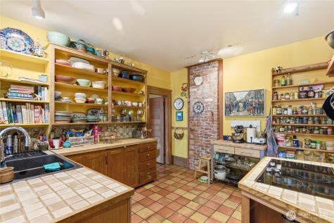 802 16th Avenue Seattle WA 98122