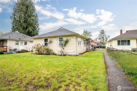 1015 17th Longview WA 98632