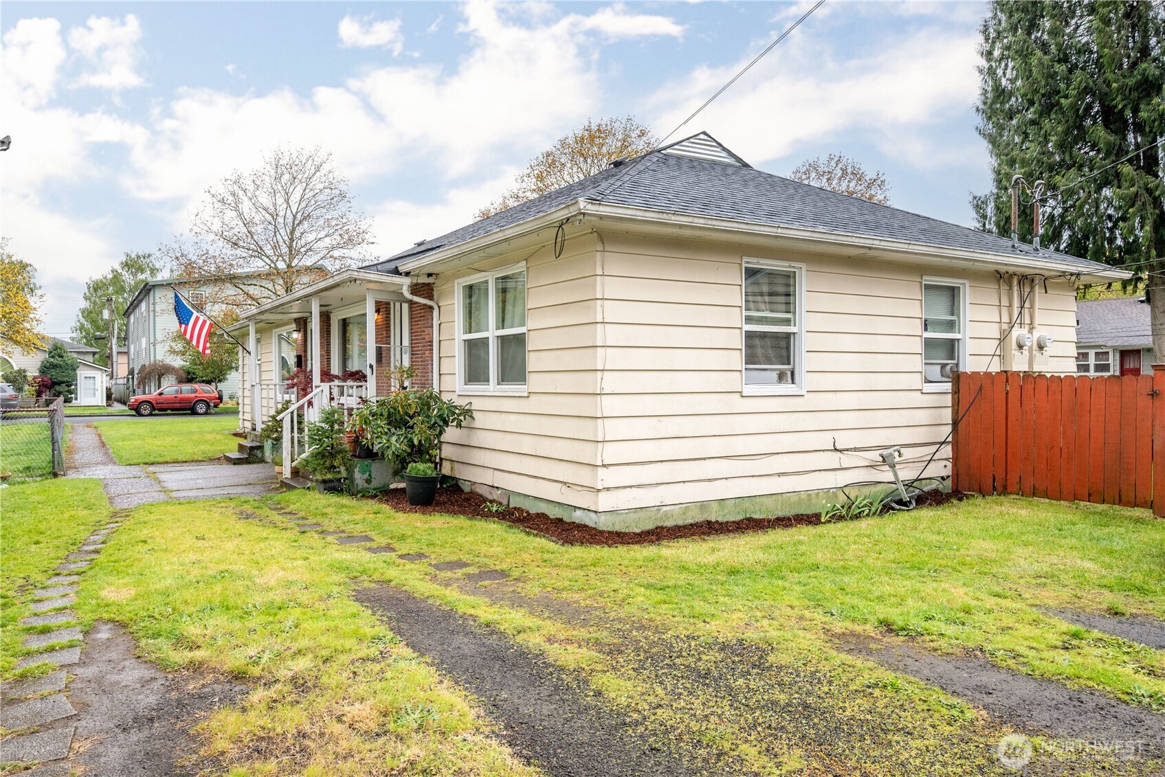 1015 17th Longview WA 98632
