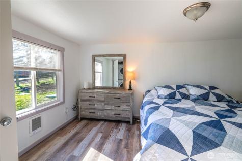 2803 S Woodhill Court Westport WA 98595