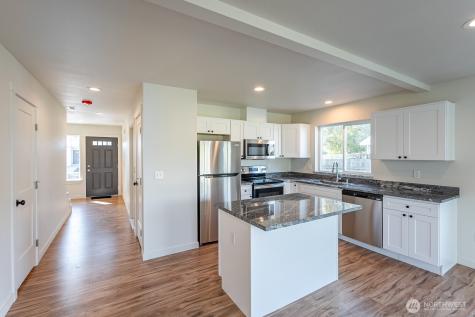 1073 S Grand Drive Moses Lake WA 98837