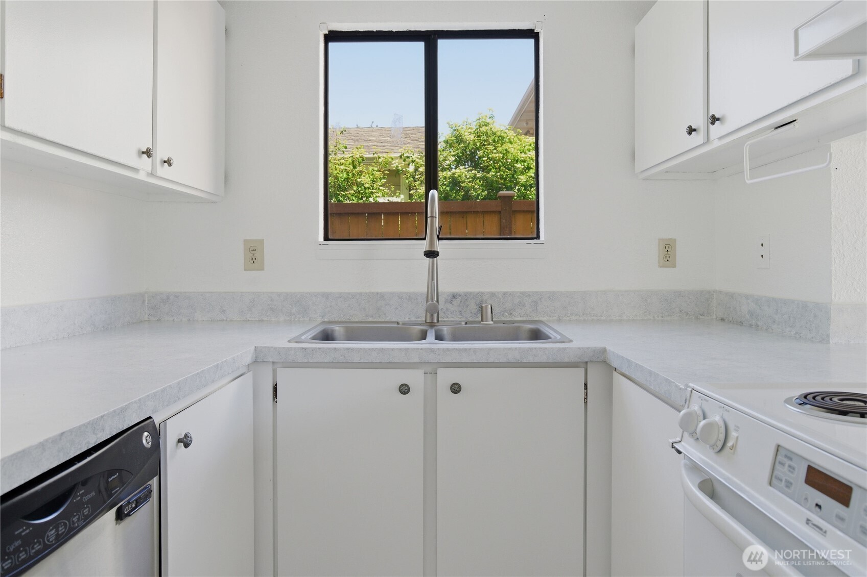 2810 D Place SE Auburn WA 98002