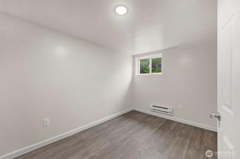 929 Pecks Drive Everett WA 98203
