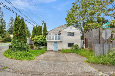 929 Pecks Drive Everett WA 98203