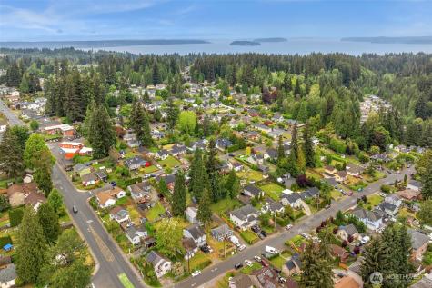 929 Pecks Drive Everett WA 98203