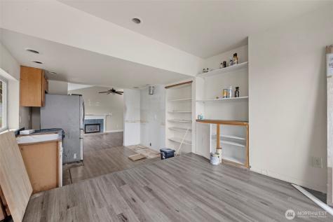 929 Pecks Drive Everett WA 98203