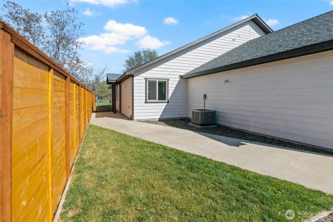 1917 Landon Avenue Union Gap WA 98903