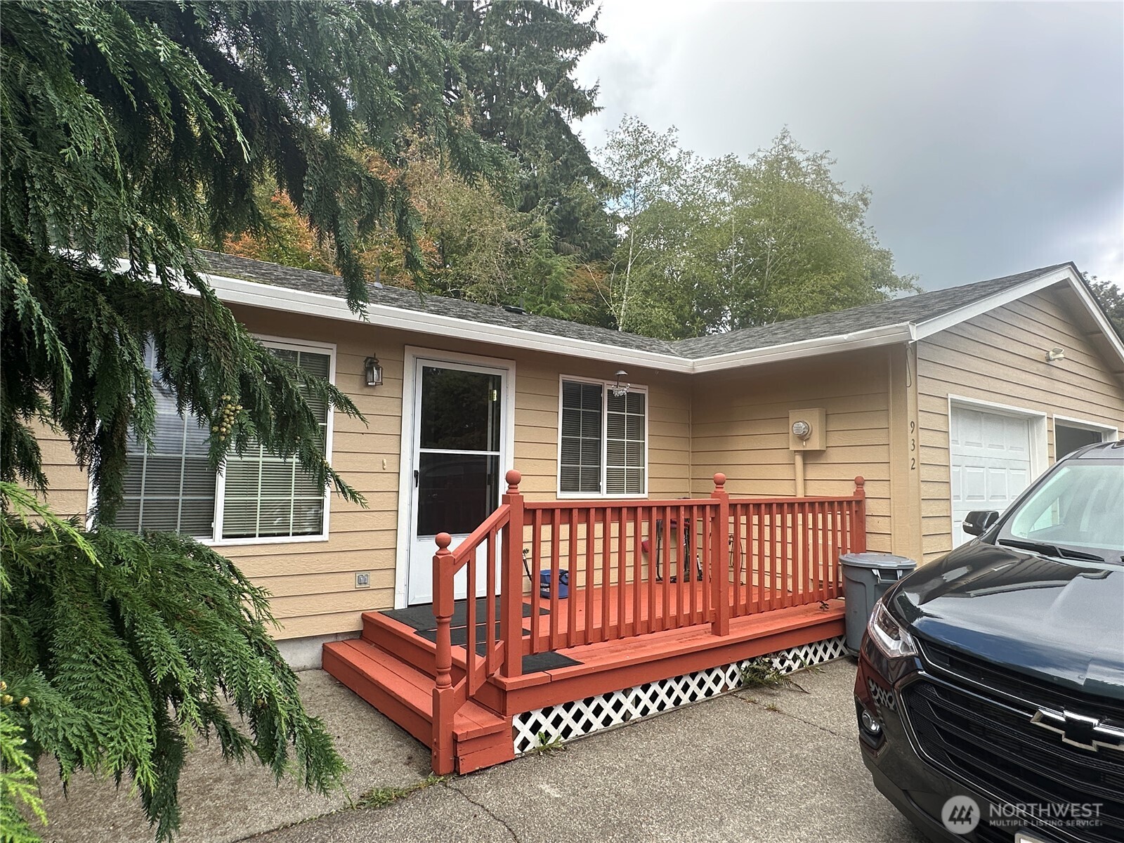910 Barnhart Street Raymond WA 98577