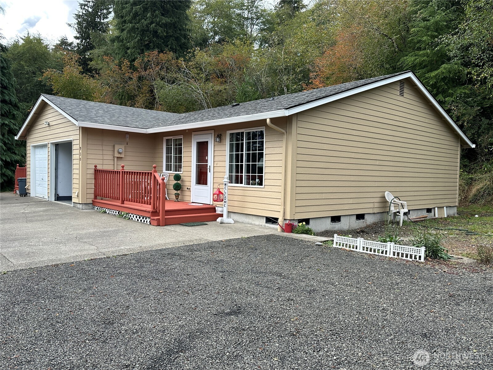 910 Barnhart Street Raymond WA 98577
