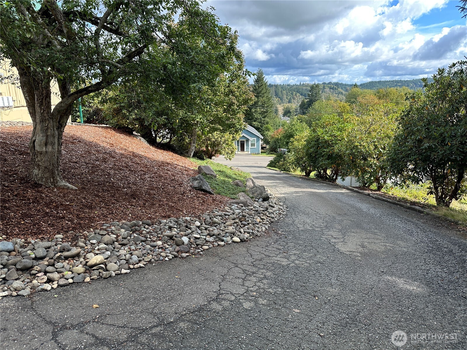 910 Barnhart Street Raymond WA 98577