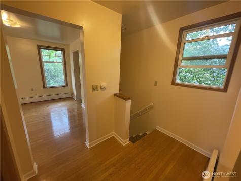 317 17th Avenue E Seattle WA 98112