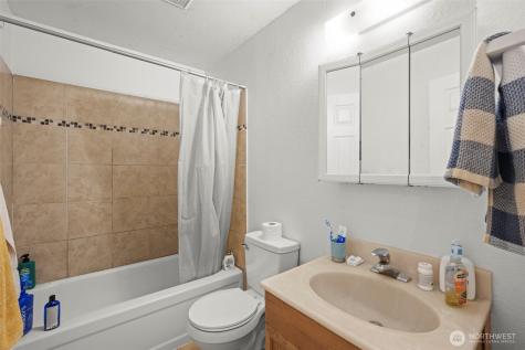 13215 35th Avenue NE Seattle WA 98125