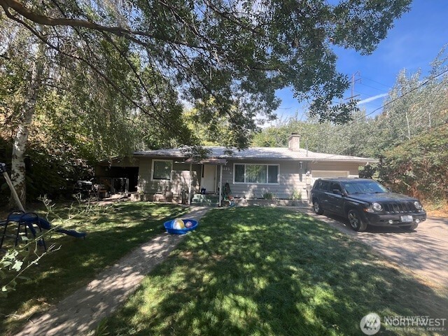 1822 S Wenatchee Avenue Wenatchee WA 98801