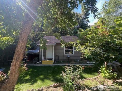 1822 S Wenatchee Avenue Wenatchee WA 98801