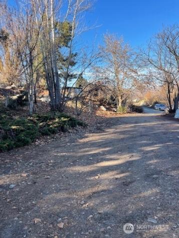 270 Starr Road Pateros WA 98846
