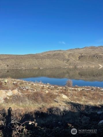 270 Starr Road Pateros WA 98846