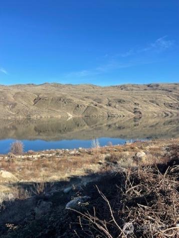 270 Starr Road Pateros WA 98846