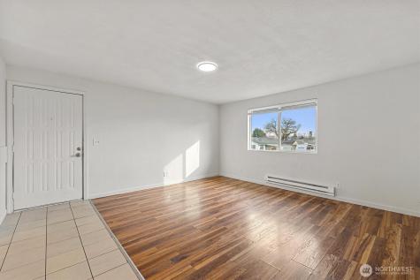 210 Chicago Boulevard S Pacific WA 98047