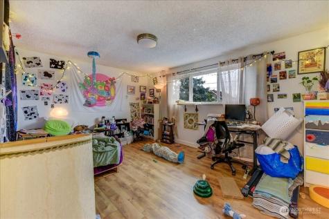 4509 Eastern Avenue N Seattle WA 98103