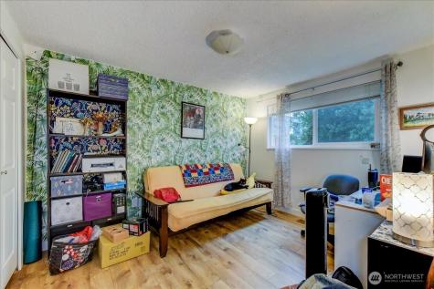 4509 Eastern Avenue N Seattle WA 98103