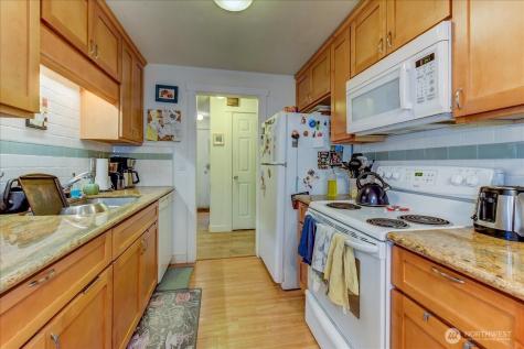 4509 Eastern Avenue N Seattle WA 98103